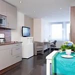 Апарт-отель Am Kleeblatt 3*