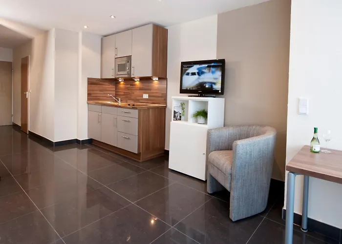 Am Kleeblatt Aparthotel 3*